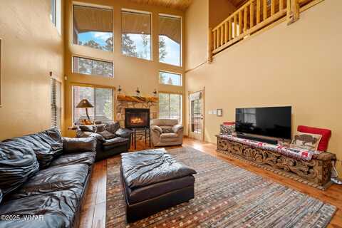 2011 N Lake Breeze Road, Lakeside, AZ 85929
