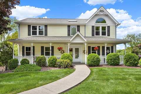 4204 Summervale Ct, Murrysville, PA 15668