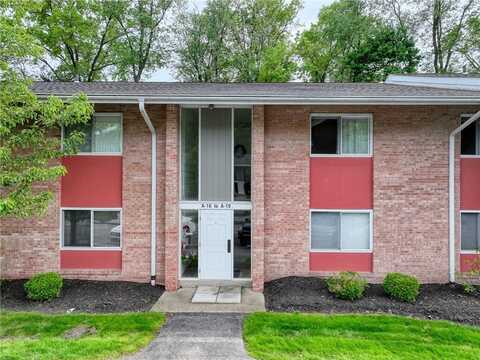 61 Darlington Rd, Patterson Hill, PA 15010
