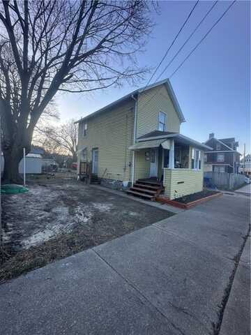 612 5th St, Ellwood City, PA 16117