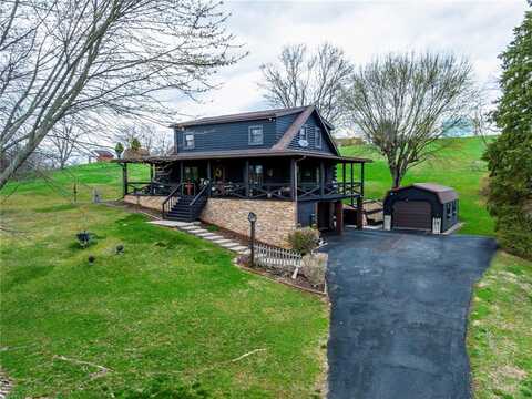 124 Harriet Dr, Lower Burrell, PA 15068