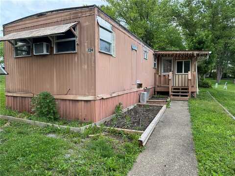 124 Little Creek Dr, Sewickley, PA 15074
