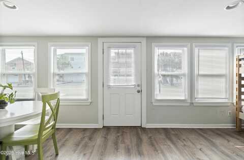 628 Fort Fisher Boulevard S, Kure Beach, NC 28449