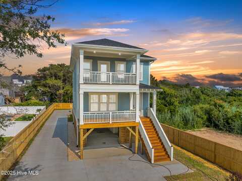 804 S 2nd Street, Carolina Beach, NC 28428