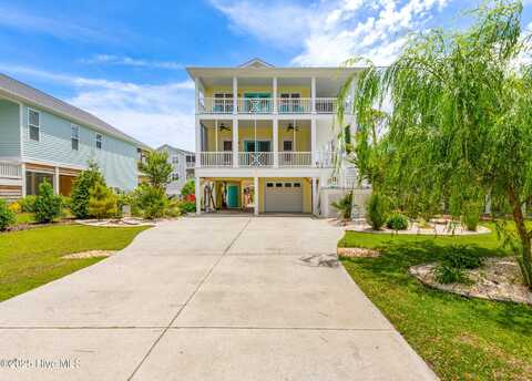 104 SE 32nd Street, Oak Island, NC 28465