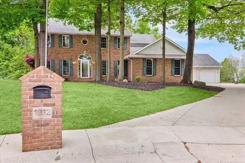 1312 Glenview Circle, Bellefontaine, OH 43311