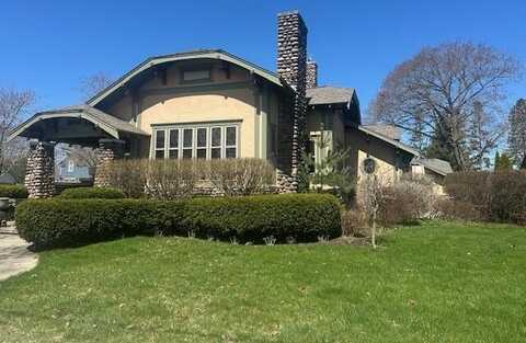 725 S Third Avenue, Alpena, MI 49707