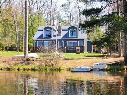 7928 Blueberry Lane, Johannesburg, MI 49751