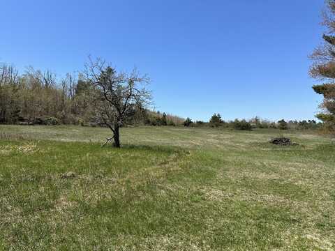 000 Rustic Road, Petoskey, MI 49770