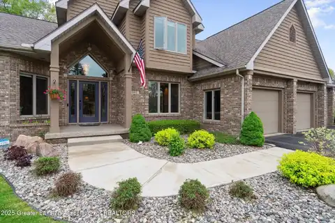 5810 Caleta Drive, Lansing, MI 48911