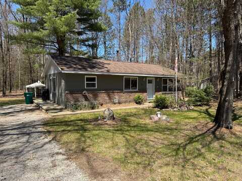 208 Linwood Drive, Prudenville, MI 48651