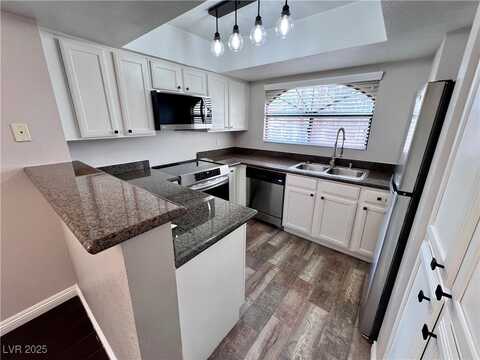 8455 W Sahara Avenue, Las Vegas, NV 89117