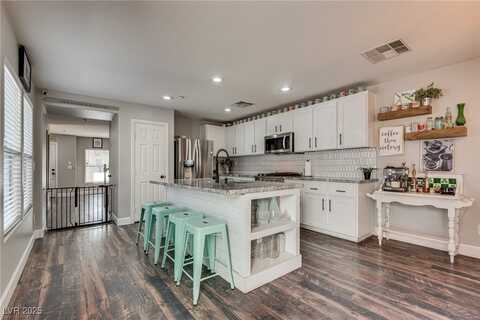 680 Moonlight Stroll Street, Henderson, NV 89002