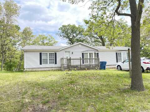 5872 E 1015 N, DeMotte, IN 46310