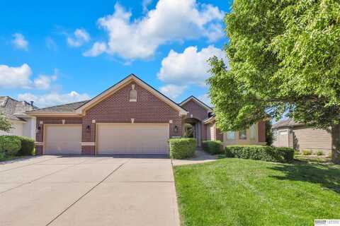 14117 Eagle Run Drive, Omaha, NE 68164