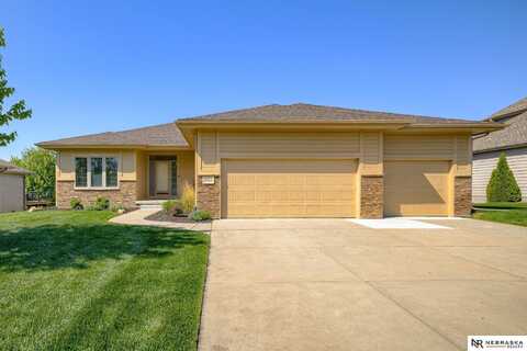 5904 N 153rd Street, Omaha, NE 68116