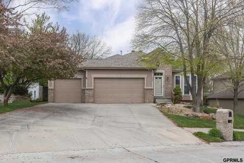 556 S 188 Avenue Circle, Elkhorn, NE 68022