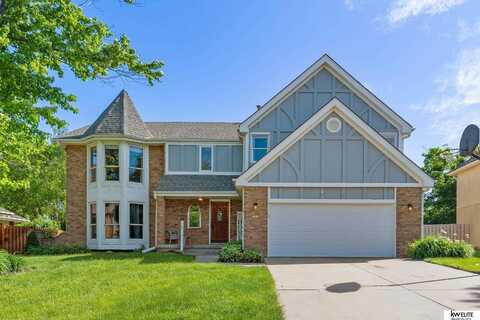 10514 Adams Drive, Omaha, NE 68127