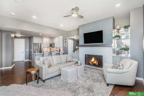 200 S 31 Avenue, Omaha, NE 68131