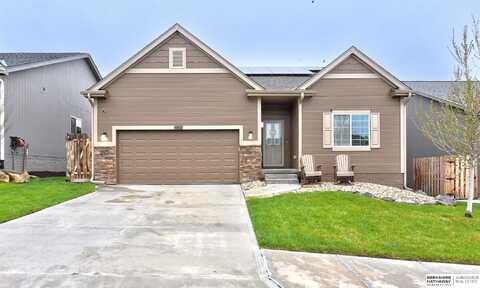 14562 Potter Circle, Bennington, NE 68007