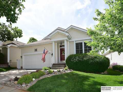 17207 Hickory Plaza, Omaha, NE 68130