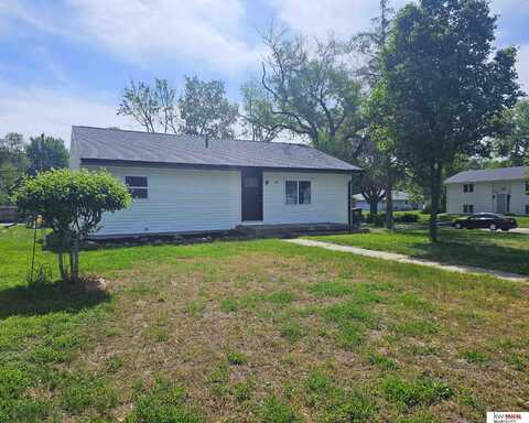 1202 N 16th Street, Beatrice, NE 68310