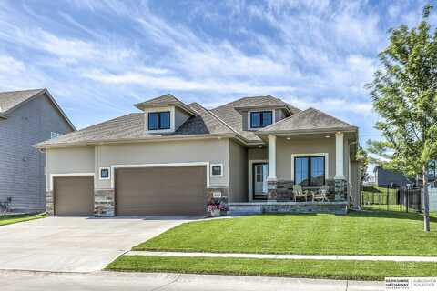 12413 Pheasant Run Lane, Papillion, NE 68046