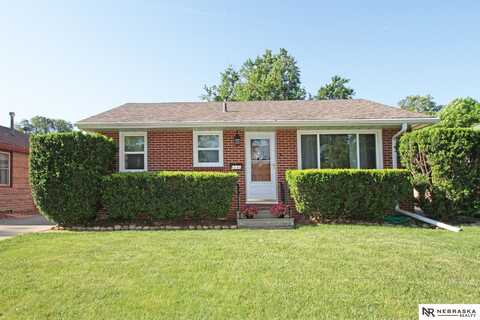 6641 Benton Street, Lincoln, NE 68507