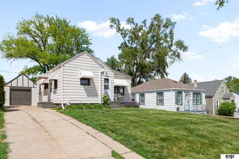 6468 Poppleton Avenue, Omaha, NE 68106