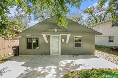 6313 Charles Street, Omaha, NE 68132
