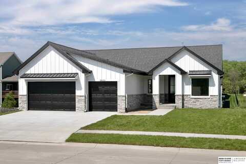 5720 N 208th Street, Elkhorn, NE 68022