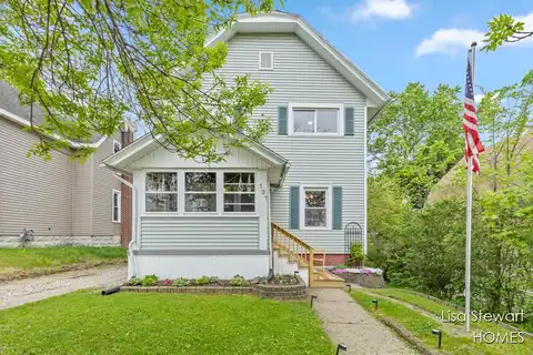 131 Houseman Avenue NE, Grand Rapids, MI 49503