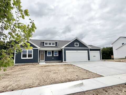 8296 Kettle Oak Drive SE, Alto, MI 49302