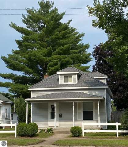 518 N Michigan Avenue, Big Rapids, MI 49307