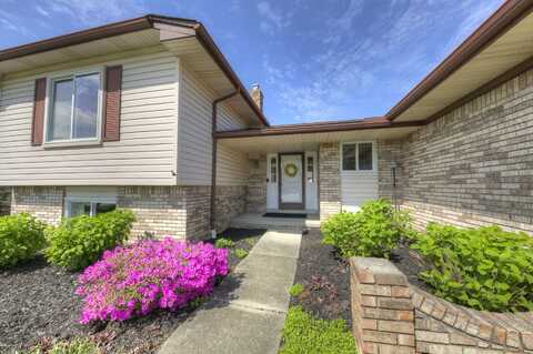 1275 E Franciscan Court, Canton, MI 48187