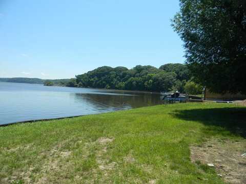 846 S Lakeshore Drive, Ludington, MI 49431