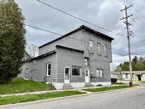 267 3rd Street, Manistee, MI 49660