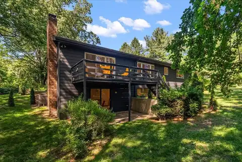 7044 Cascade Road SE, Grand Rapids, MI 49546