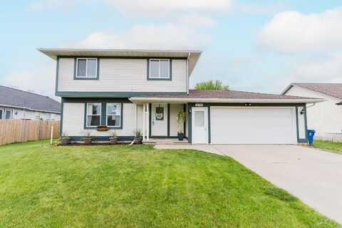 11748 Cloverview Drive, Ravenna, MI 49451