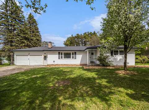 413 Bailey Drive, Big Rapids, MI 49307