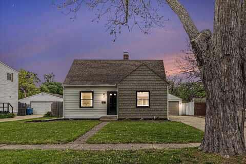 1423 Royce Avenue, Kalamazoo, MI 49001