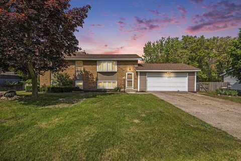 3749 Summit View Drive NE, Grand Rapids, MI 49525