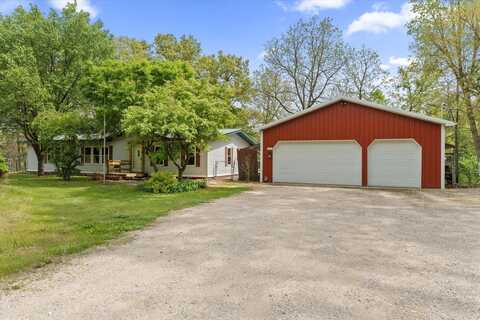 26481 Dutch Settlement Street, Dowagiac, MI 49047