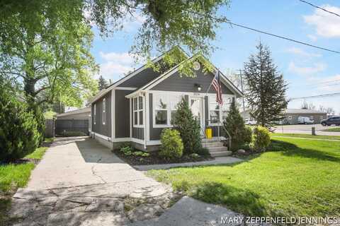 204 Dixie Street, Spring Lake, MI 49456