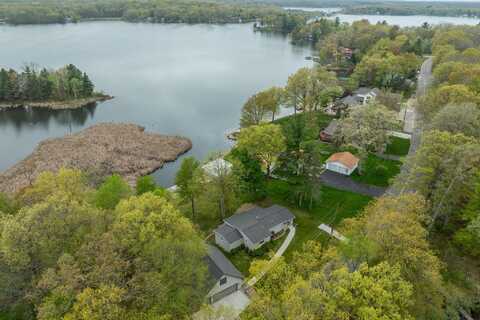 9625 Lake Drive, Mecosta, MI 49332