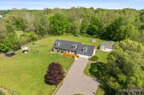 1003 10 Mile Road NW, Sparta, MI 49345
