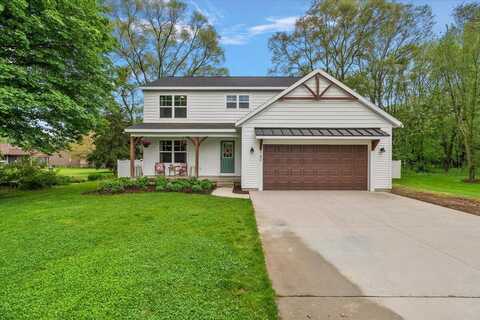 740 E 8th Street, Holland, MI 49423