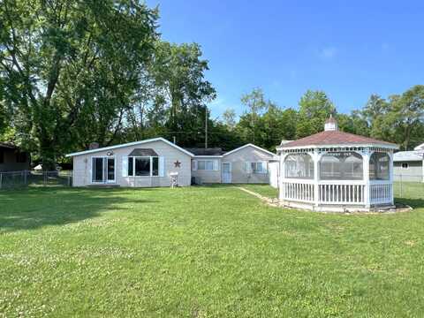 25722 Rainbow Drive, Sturgis, MI 49091
