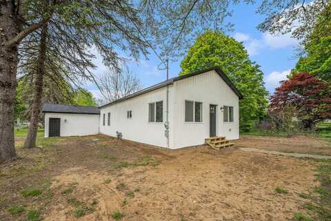 408 W Exchange Street, Gobles, MI 49055