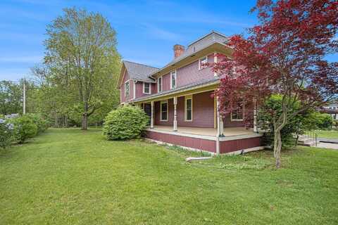 219 Hicks Avenue, Plainwell, MI 49080